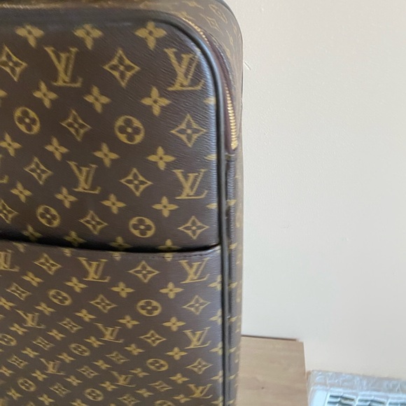Authentic Louis Vuitton pegase 55 monogram carry on - Picture 3 of 10
